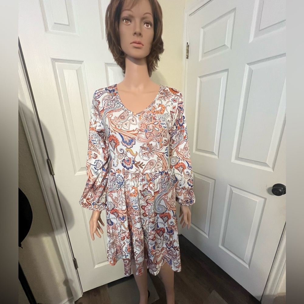 Women's Paisley V-Neck Long Sleeve Dress in White and Orange